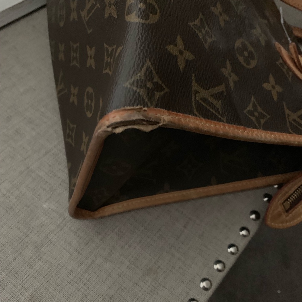 SOLD 💯 Auth Louis Vuitton Popincourt purse *Firm* - Picture 3 of 8